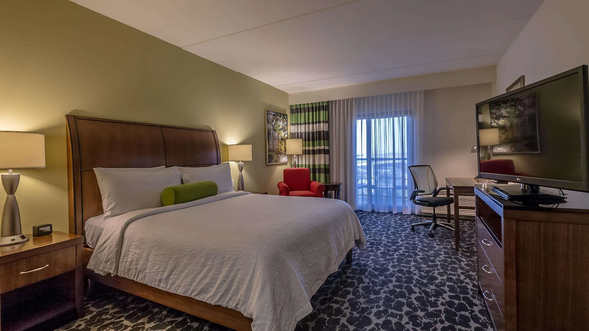 Hilton Garden Waterfront/downtown 3* Charleston