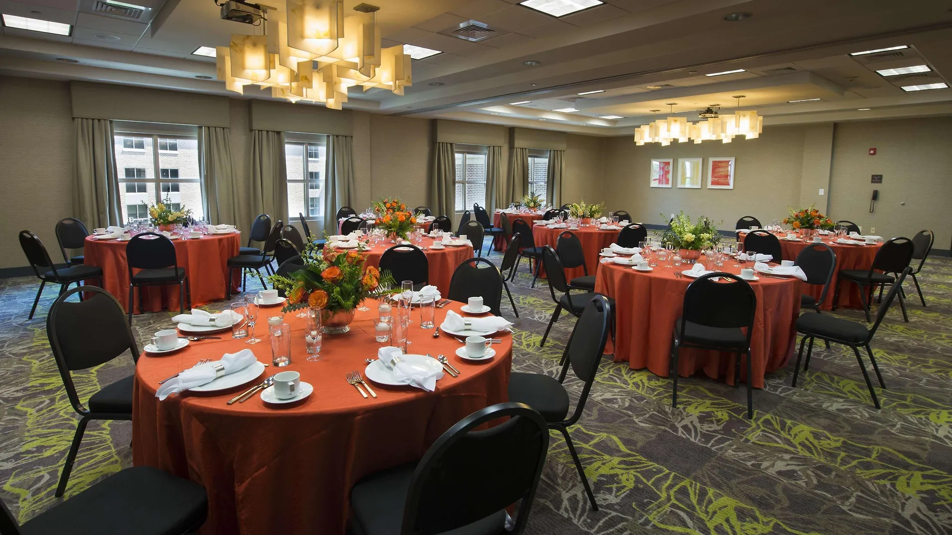 Hilton Garden Waterfront/downtown Hotel 3*