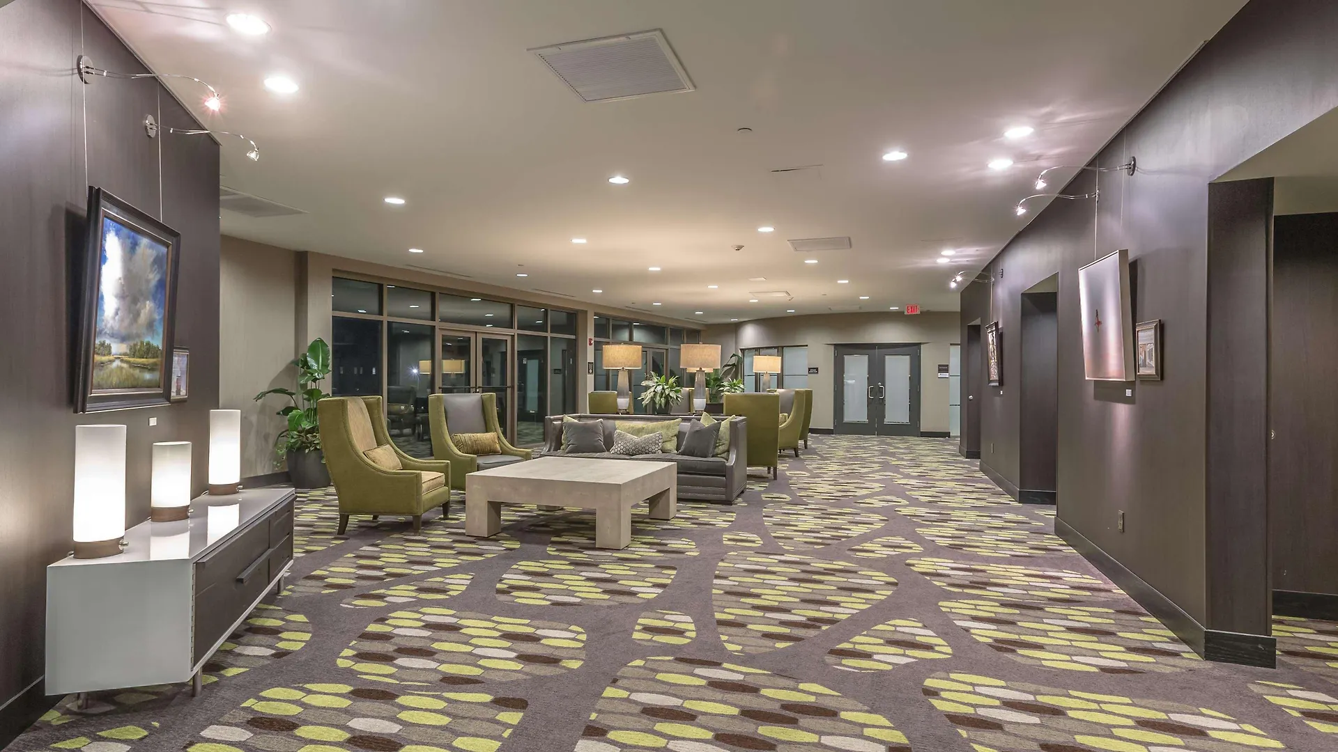 Hilton Garden Waterfront/downtown