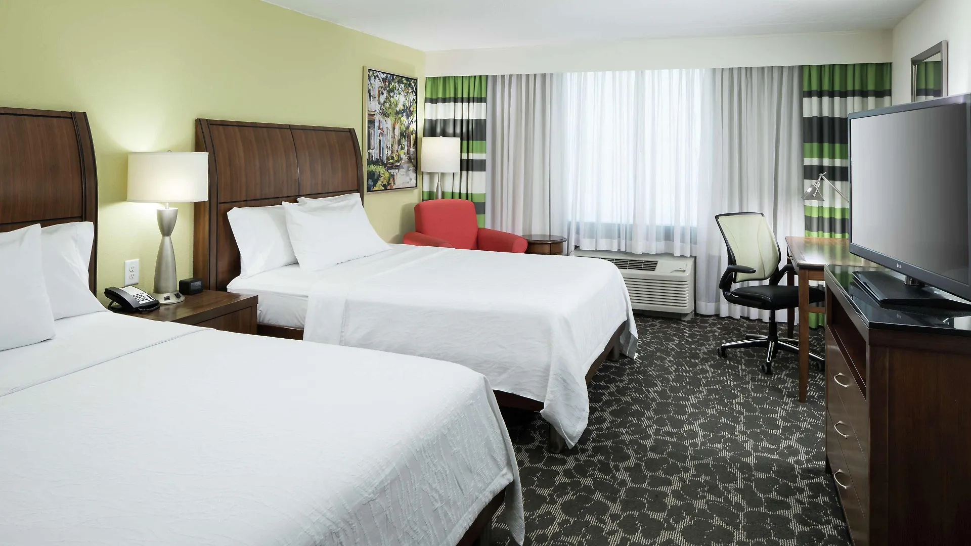 Hotel Hilton Garden Waterfront/downtown 3*