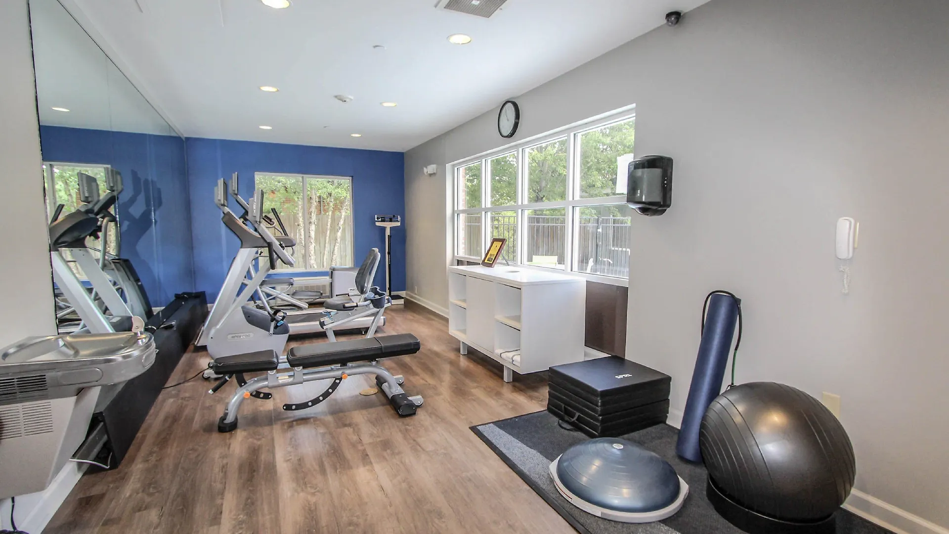 Express & Charleston - North By Ihg 2* North Charleston