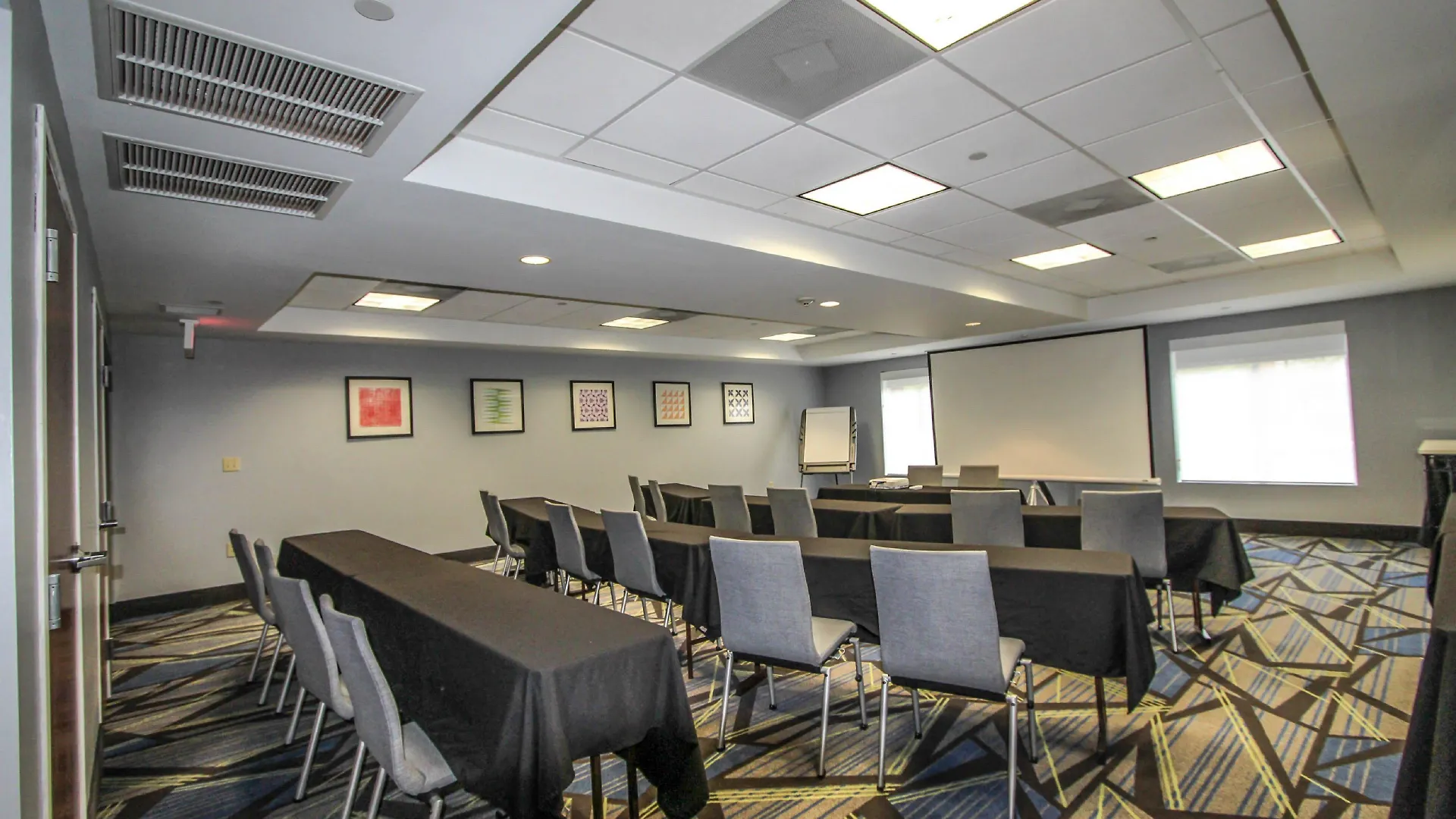 Express & Charleston - North By Ihg North Charleston