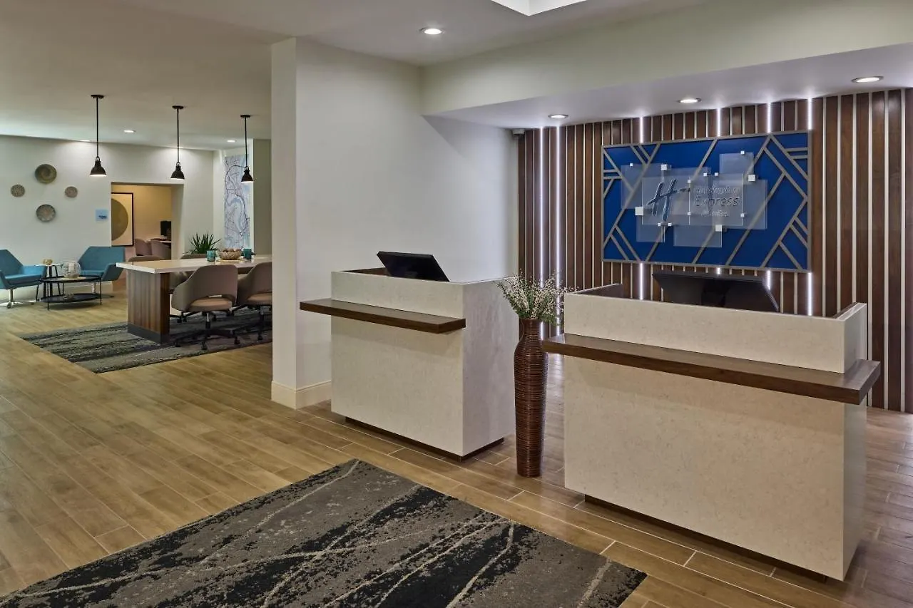 Hotel Express & Dwtn -westedge By Ihg