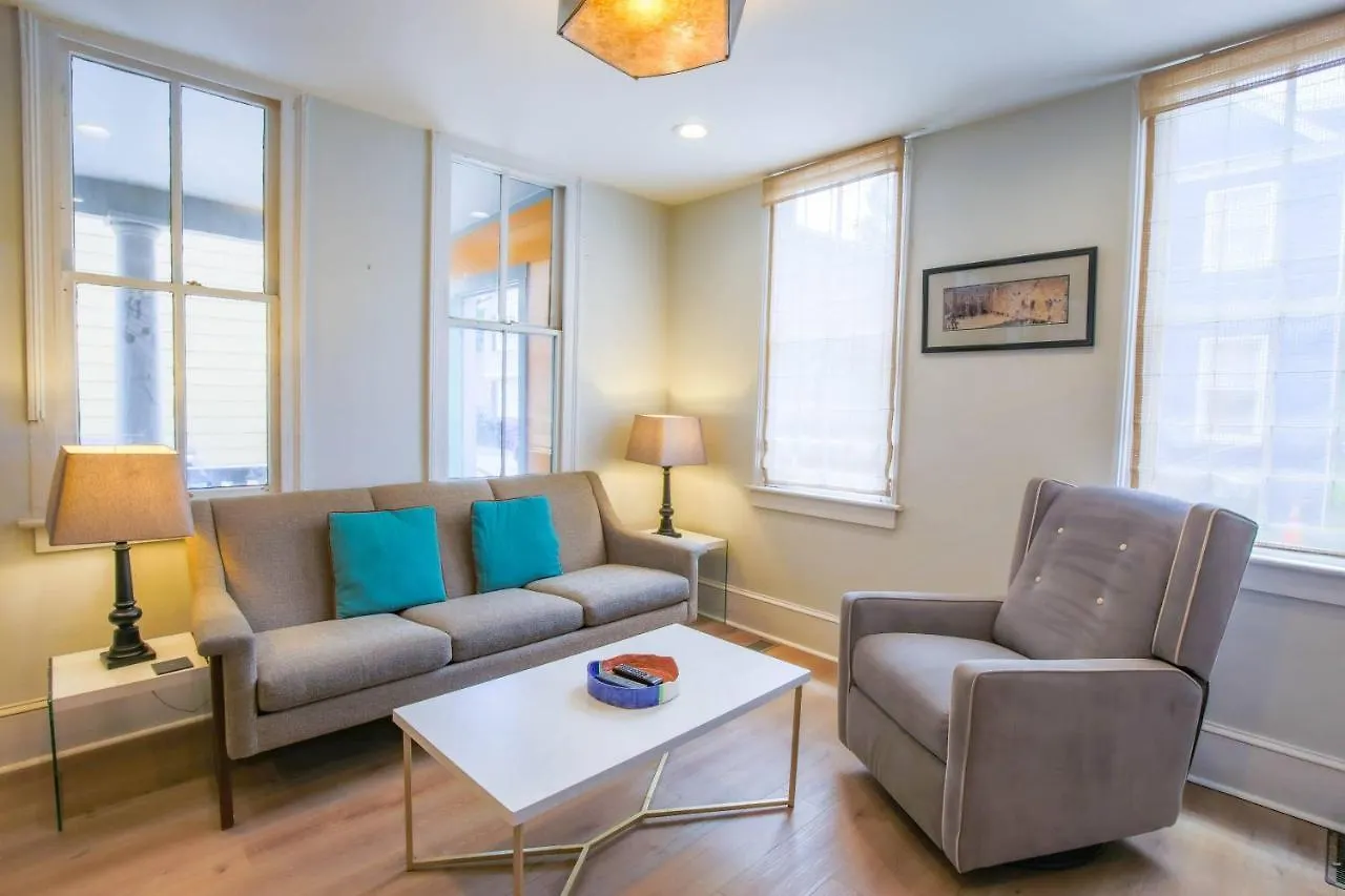 Gertie Downtown Holiday home