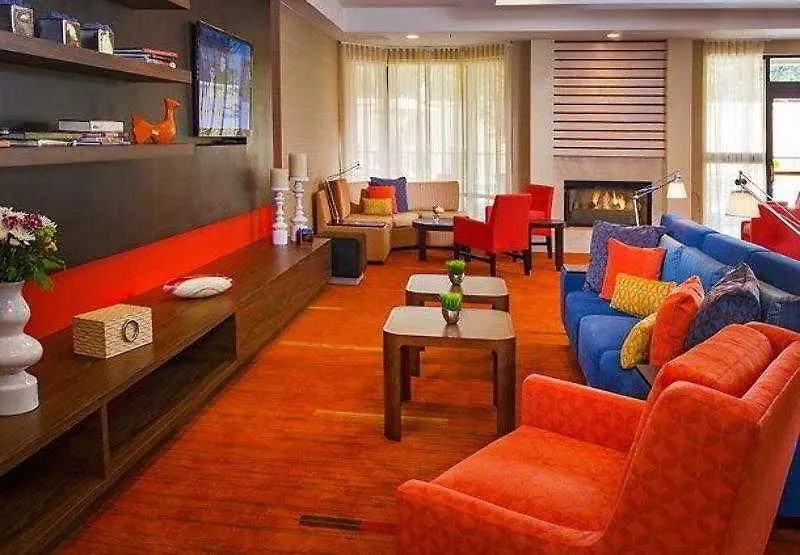 Courtyard By Marriott Airport Coliseum Hotel North Charleston