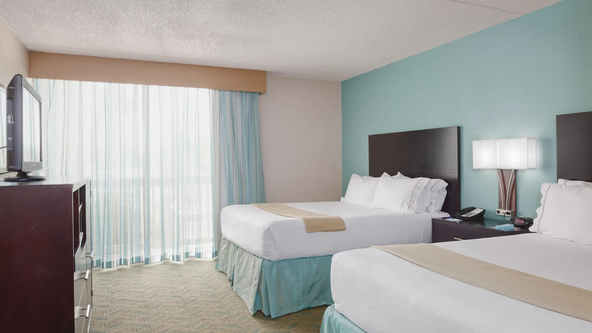 Hotel Express & Dwtn -westedge By Ihg