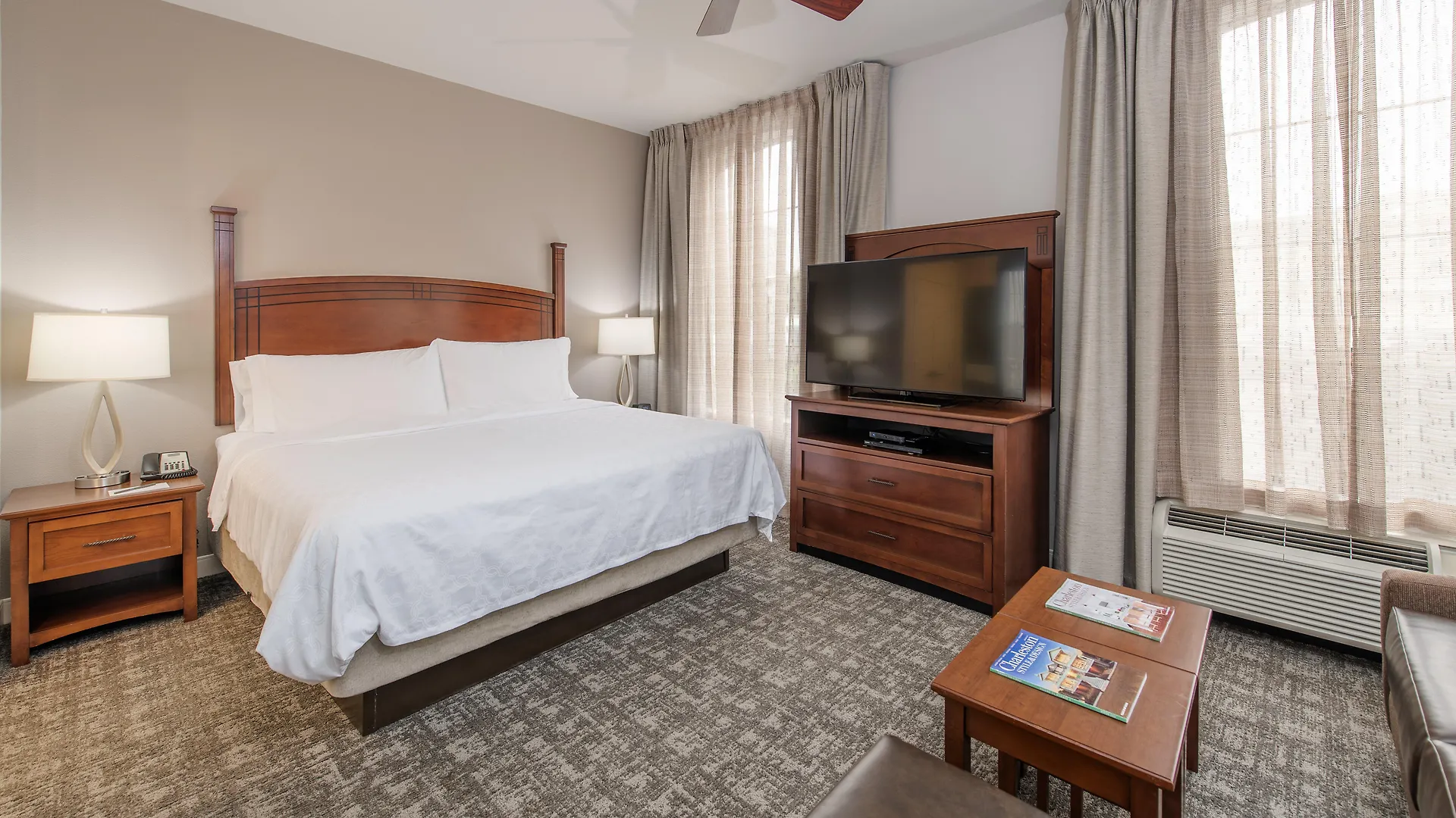 מלון Staybridge By Ihg 3*