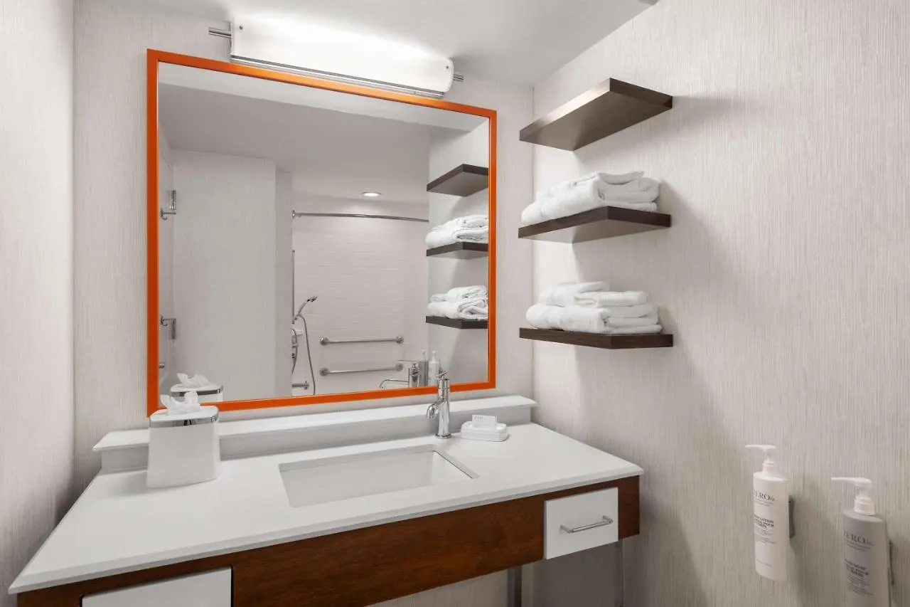 Hampton Charleston North Hotel 3*