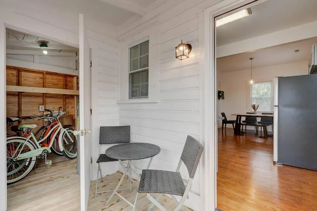 Peaceful Park Circle Getaway Semesterbostad Charleston