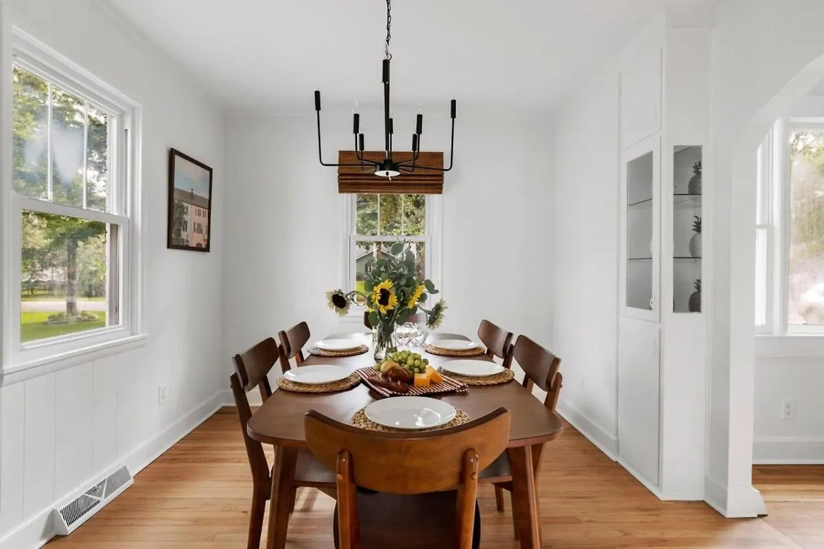 Historic 4br Near Downtown And Beaches - Magnolia *