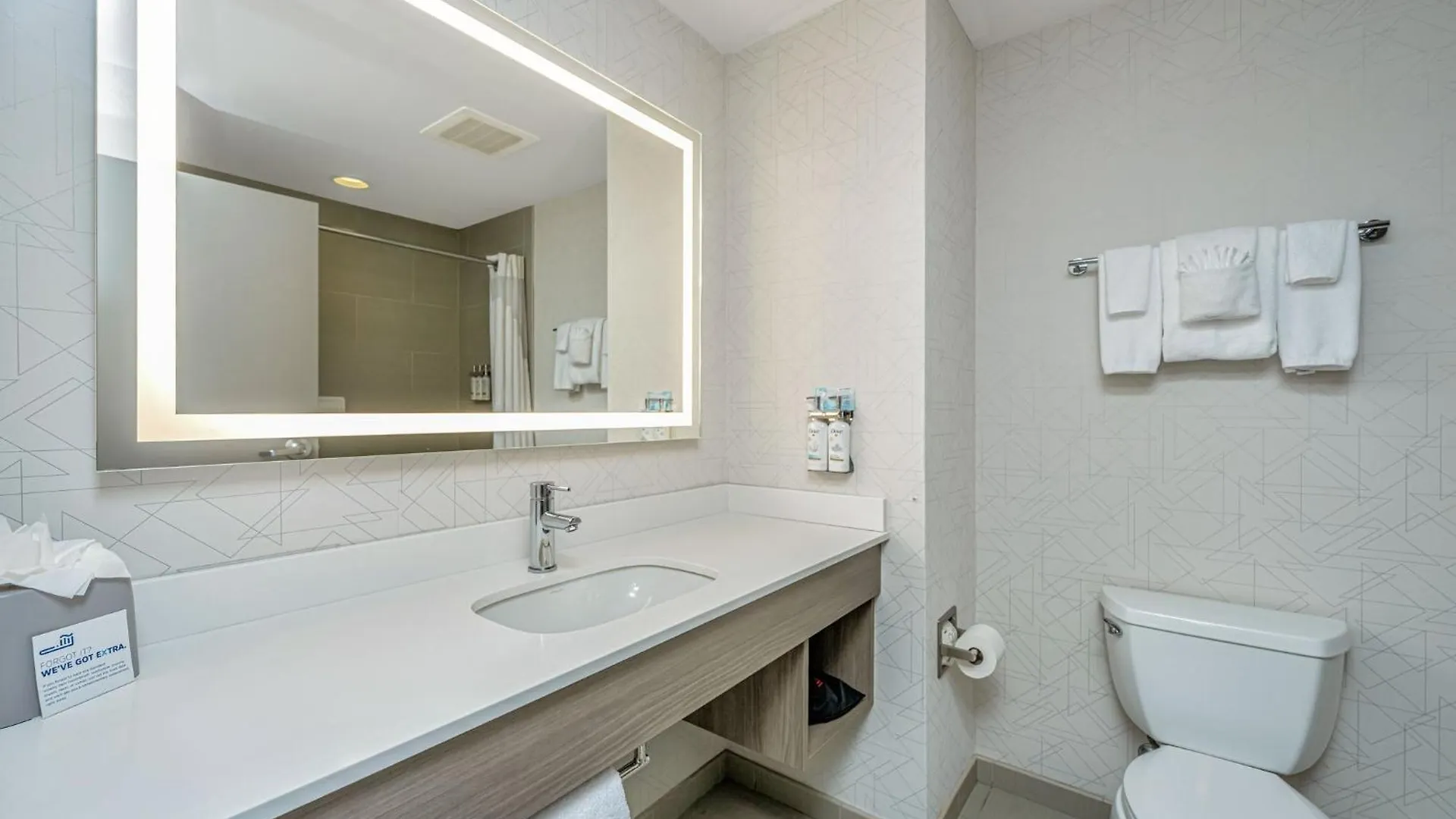 Ξενοδοχείο Express & Charleston Arpt-conv Ctr Area By Ihg 3*