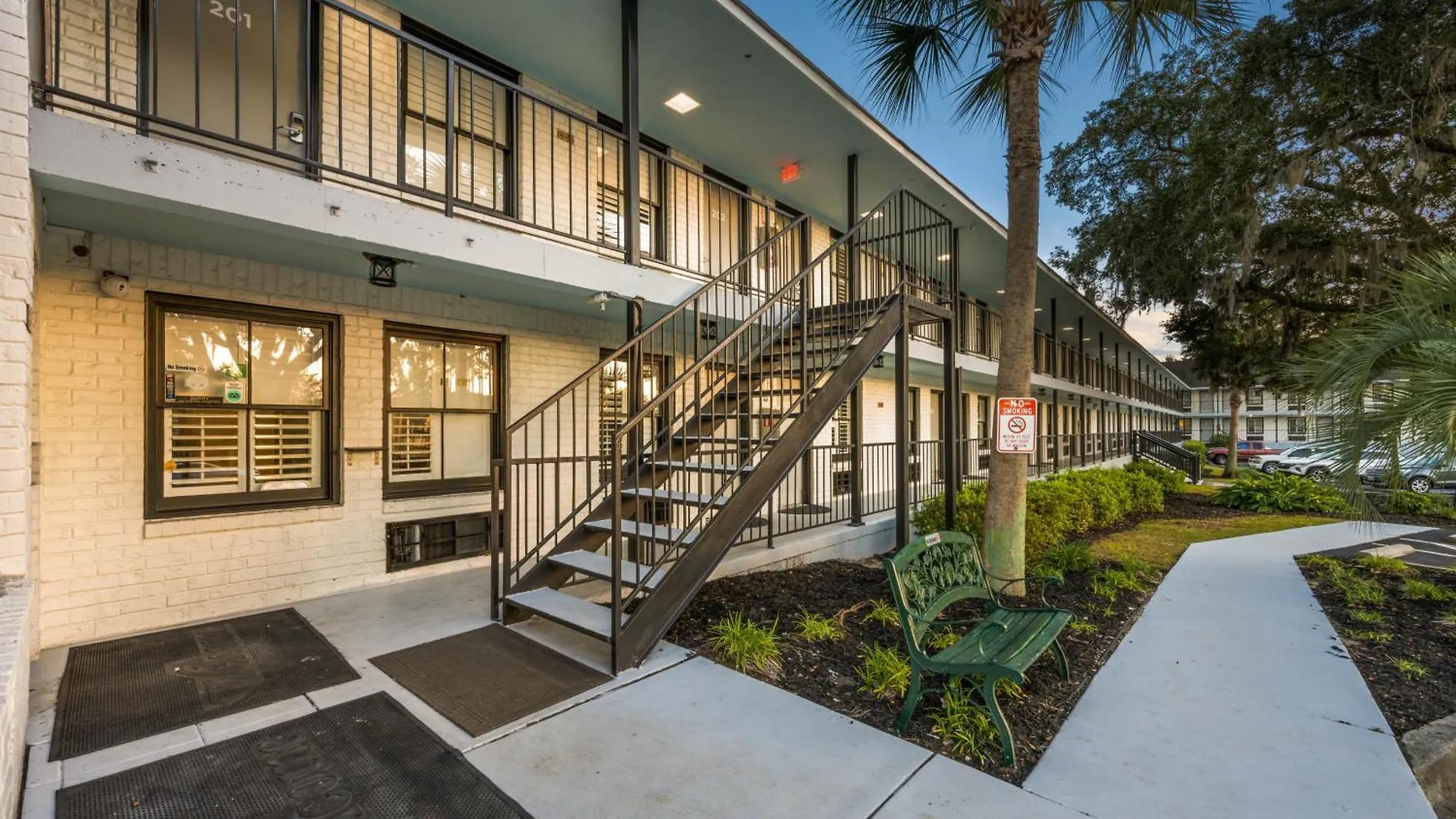 Creekside Charleston