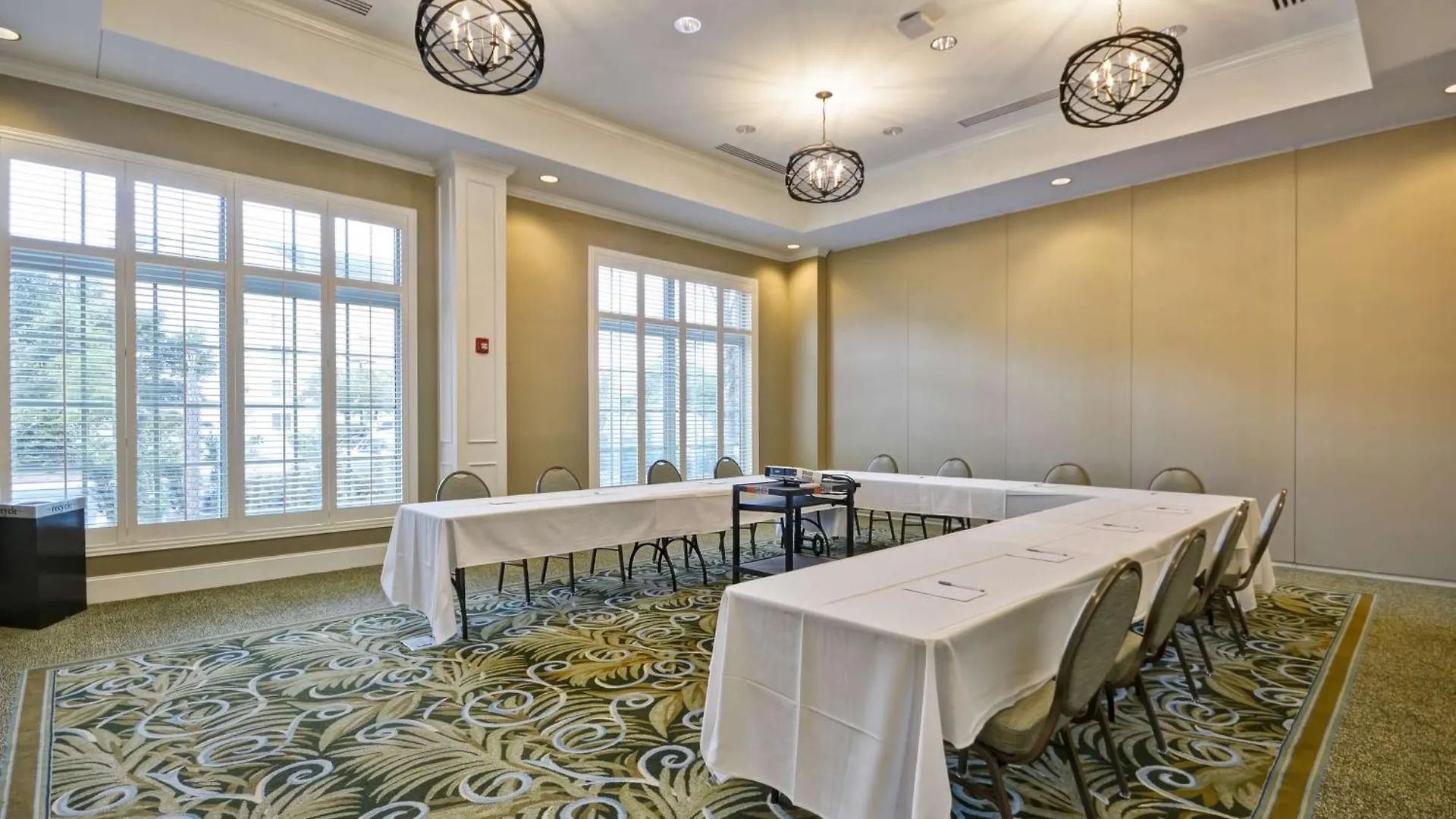 Hampton & Charleston Airport Hotel North Charleston