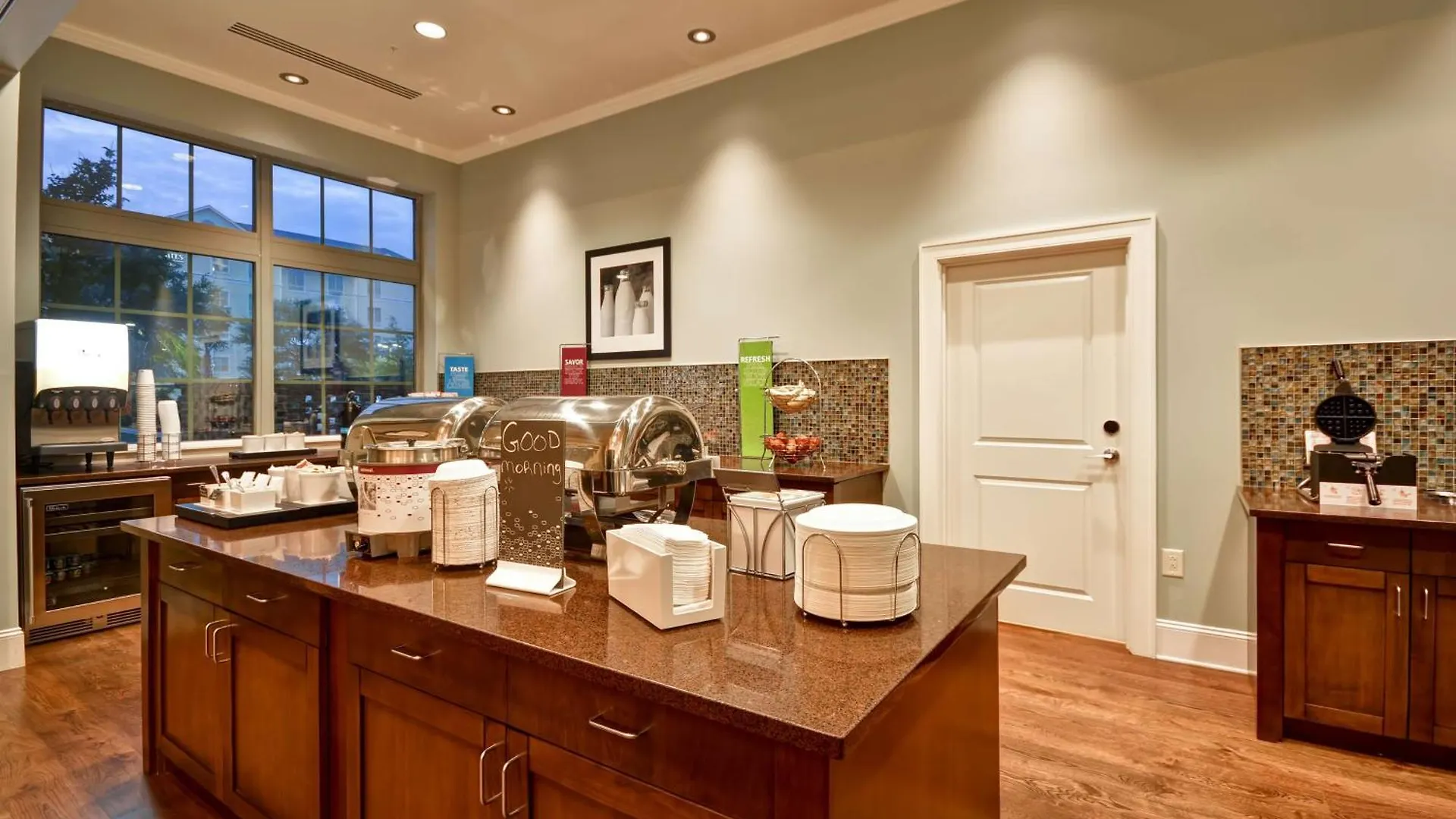 Hotel Hampton & Charleston Airport