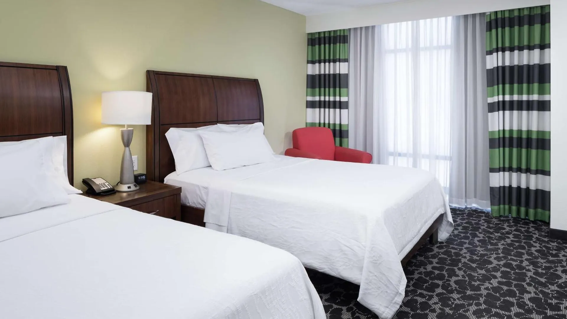 Hotel Hilton Garden Waterfront/downtown 3*