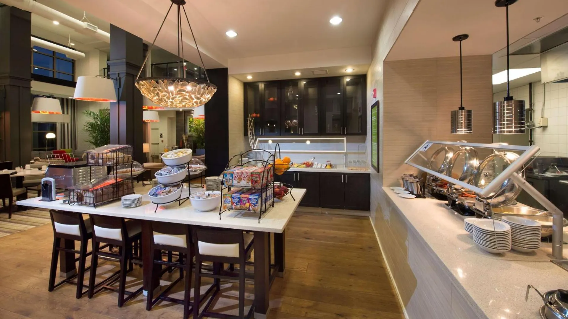 Hotel Hilton Garden Waterfront/downtown 3*
