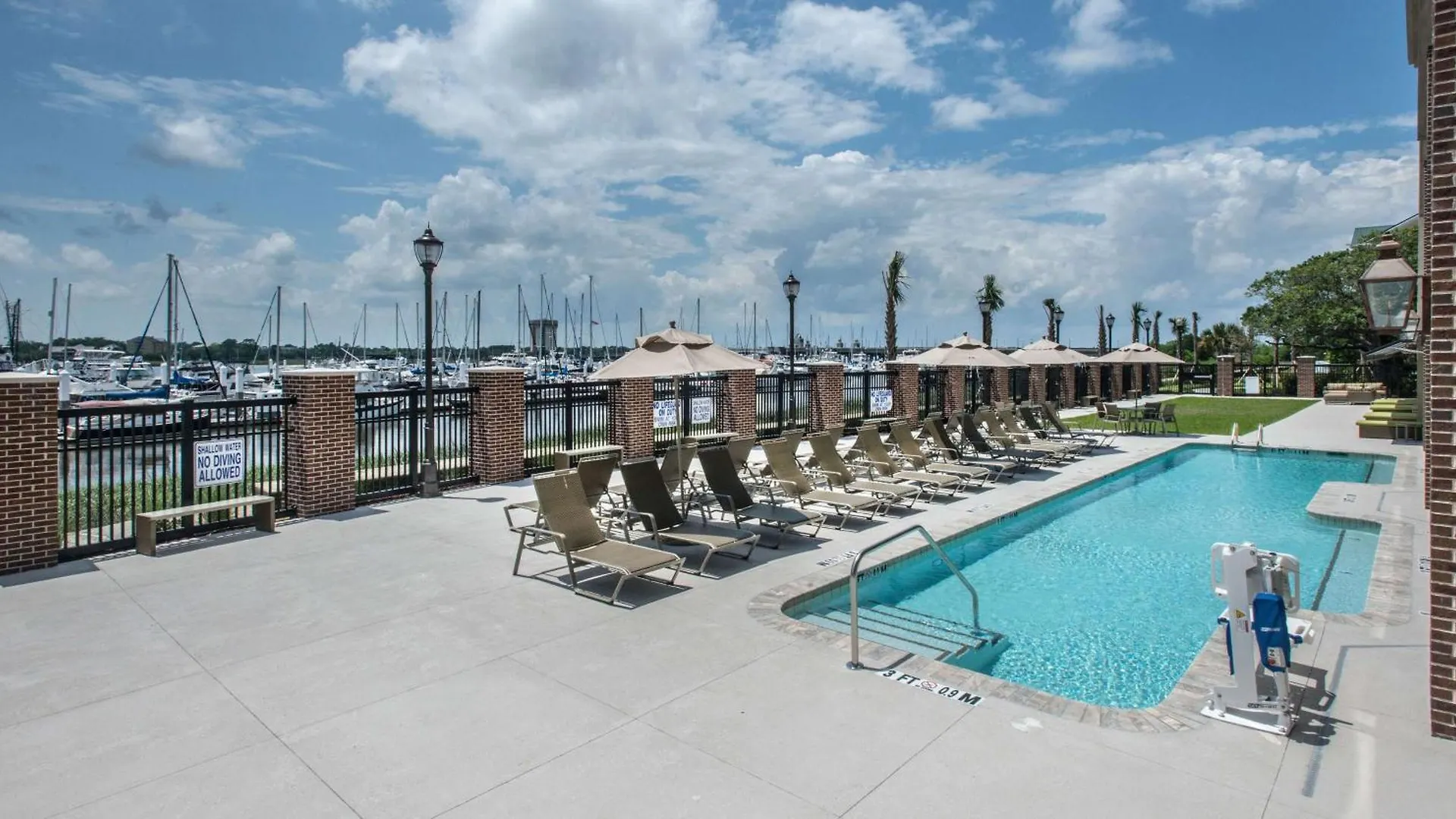 Hotel Hilton Garden Waterfront/downtown