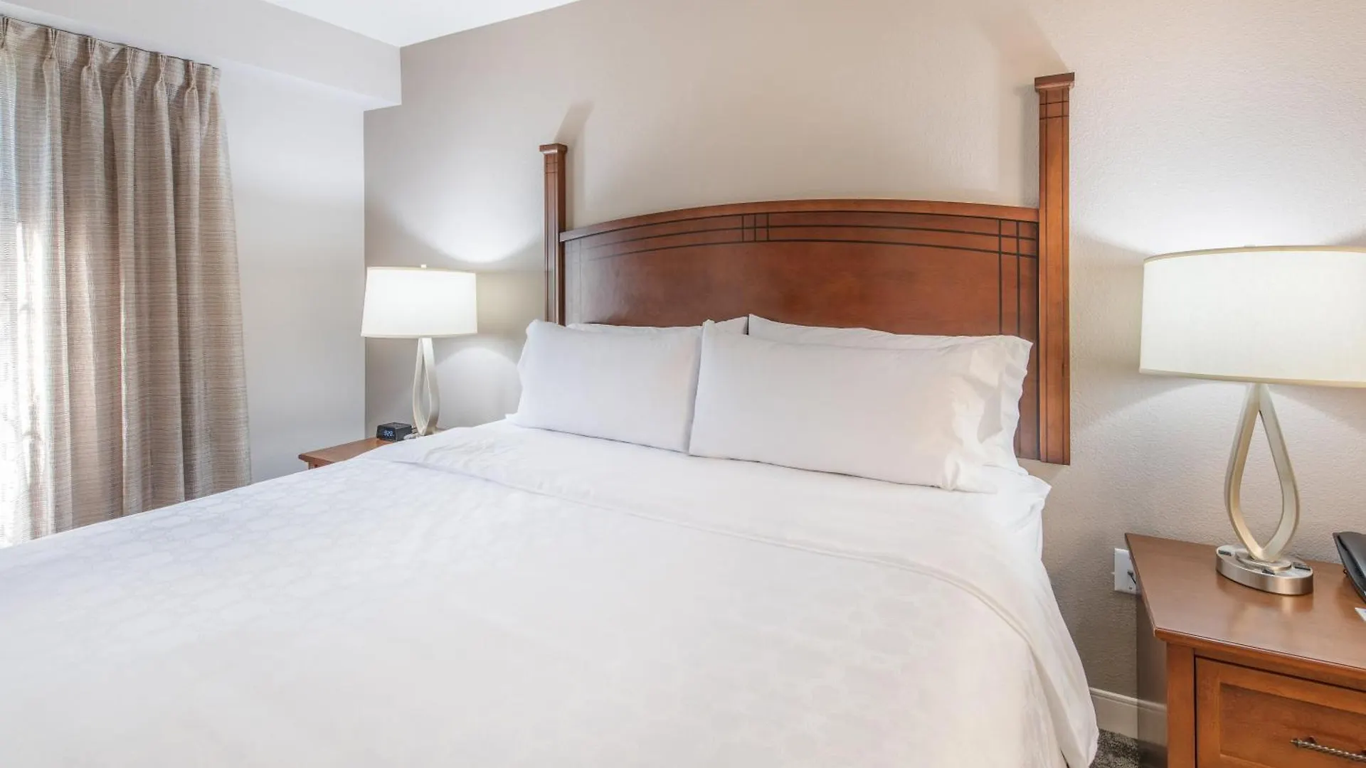 מלון Staybridge By Ihg נורת' צ'רלסטון