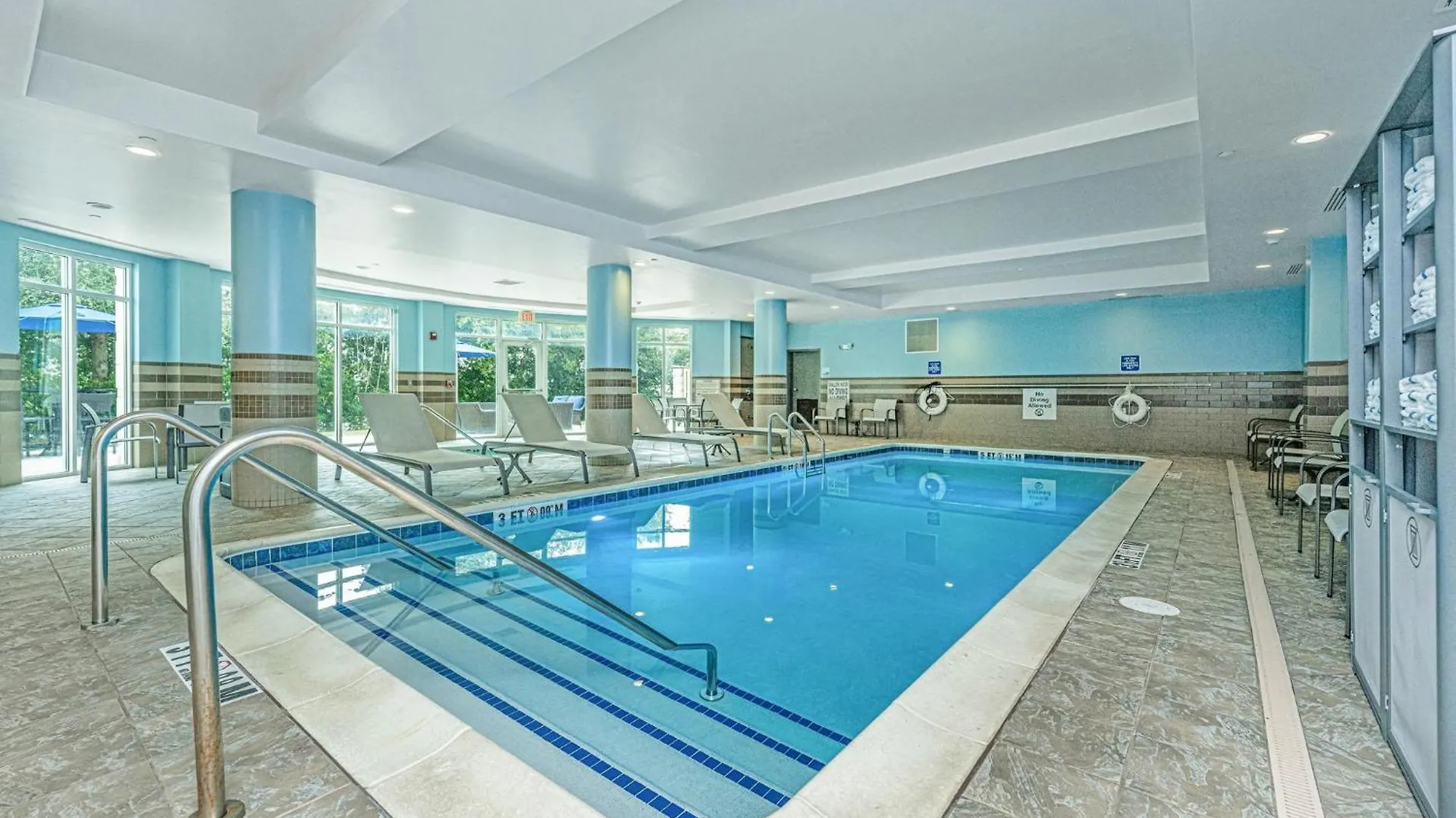 Express & Charleston Arpt-conv Ctr Area By Ihg