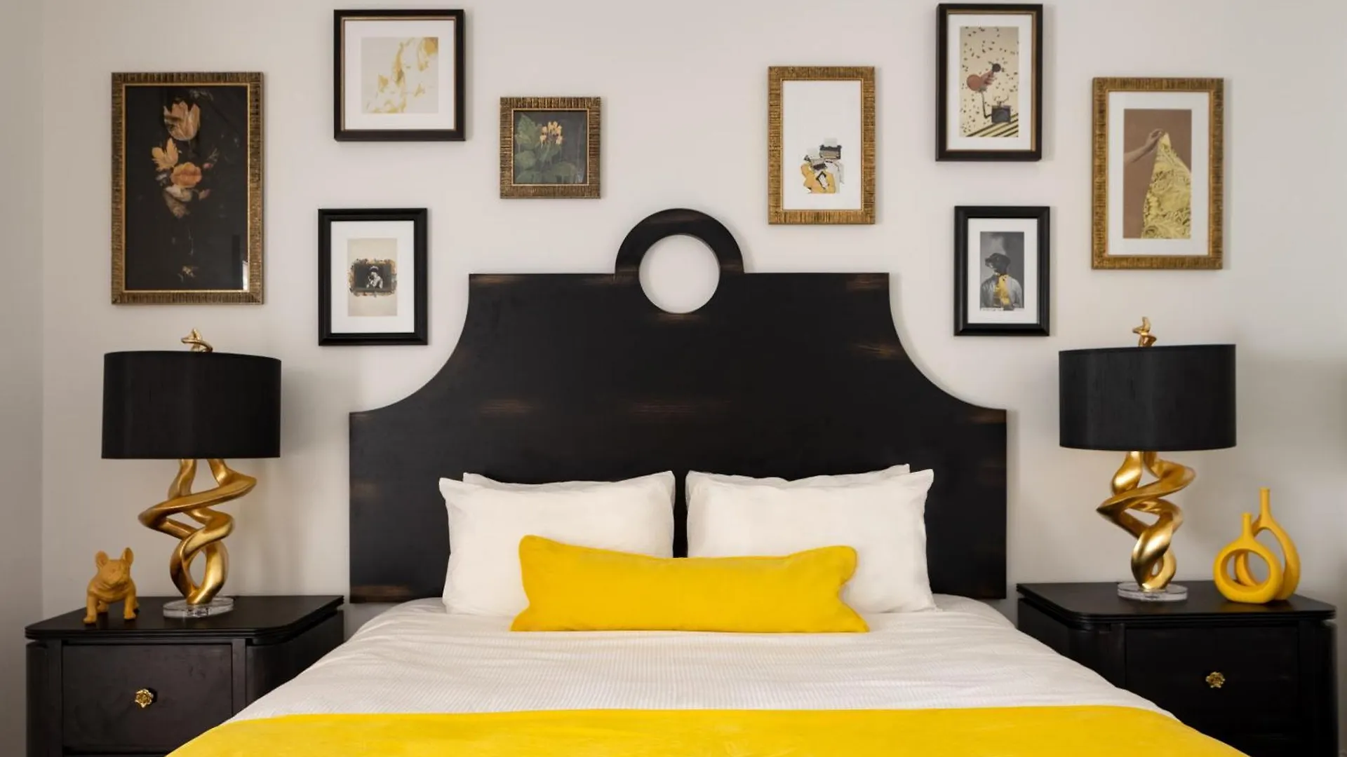 The Vendue, Downtown Art 4*