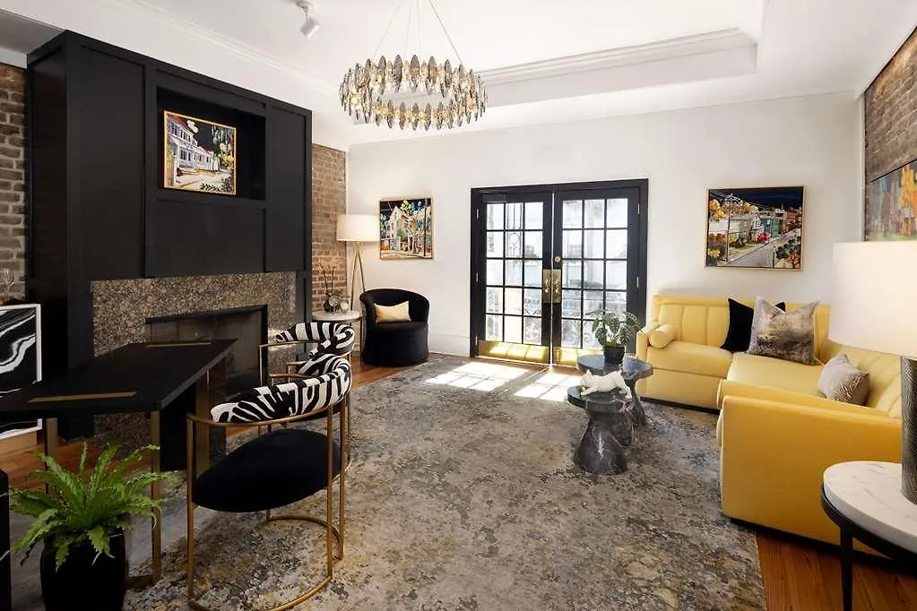 The Vendue, Downtown Art 4*