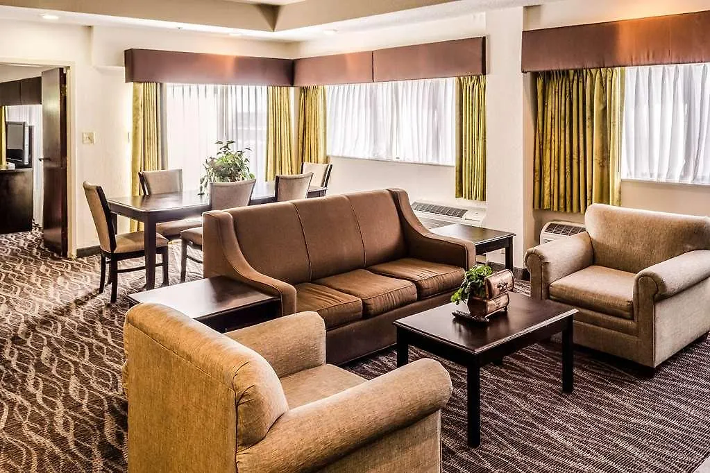 Comfort Downtown 3*
