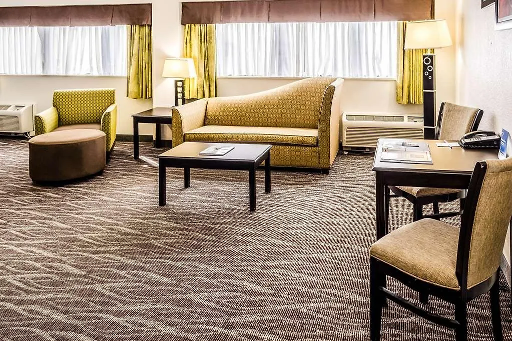 Comfort Downtown Inn