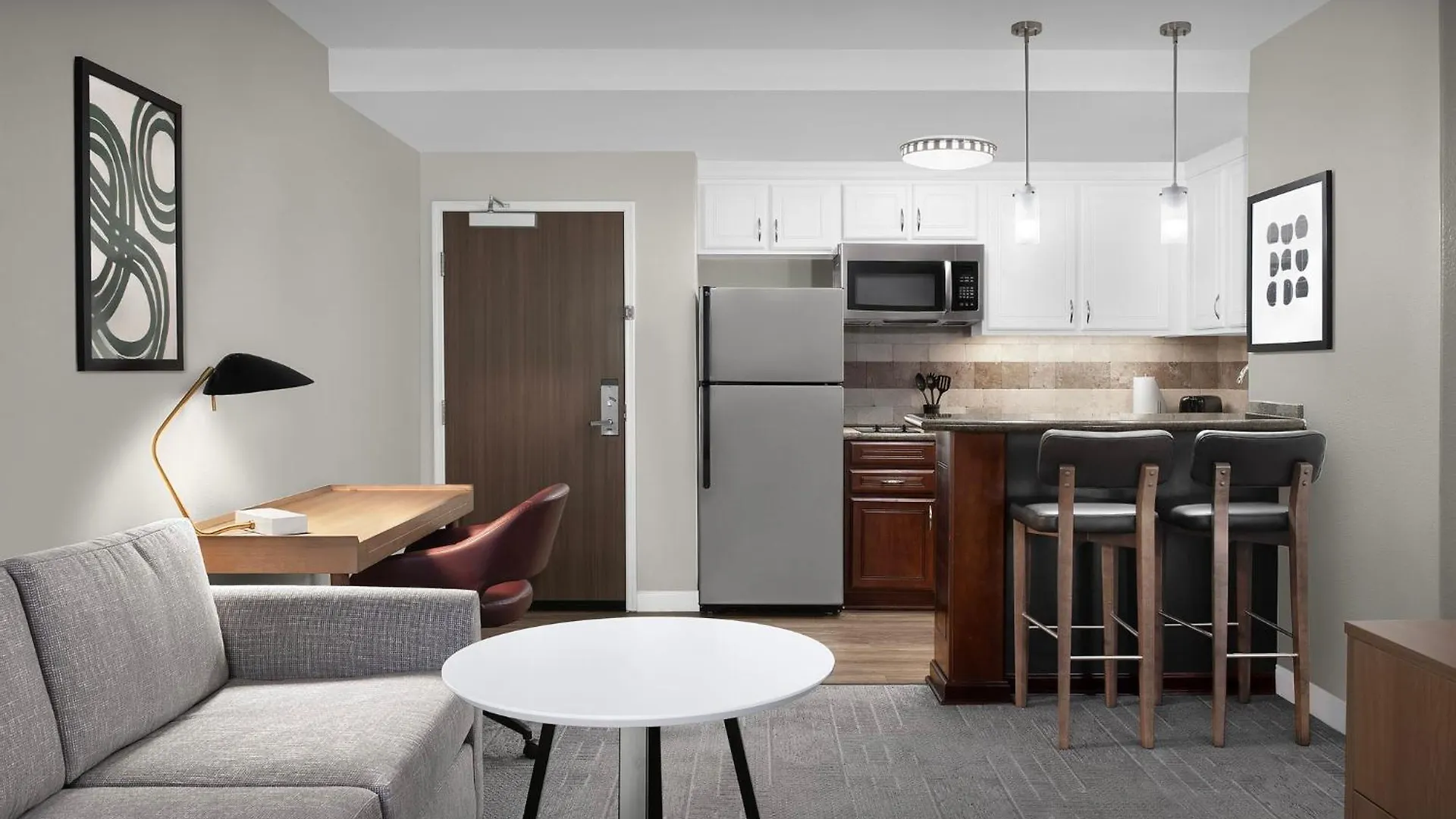 Staybridge By Ihg מלון 3*