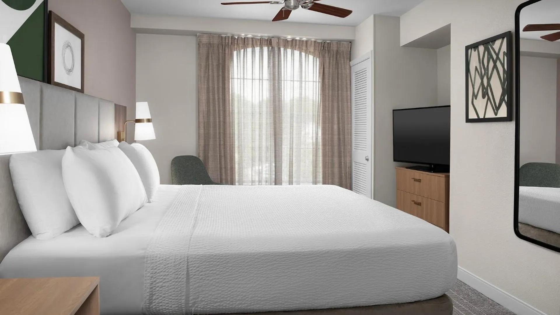 מלון Staybridge By Ihg נורת' צ'רלסטון