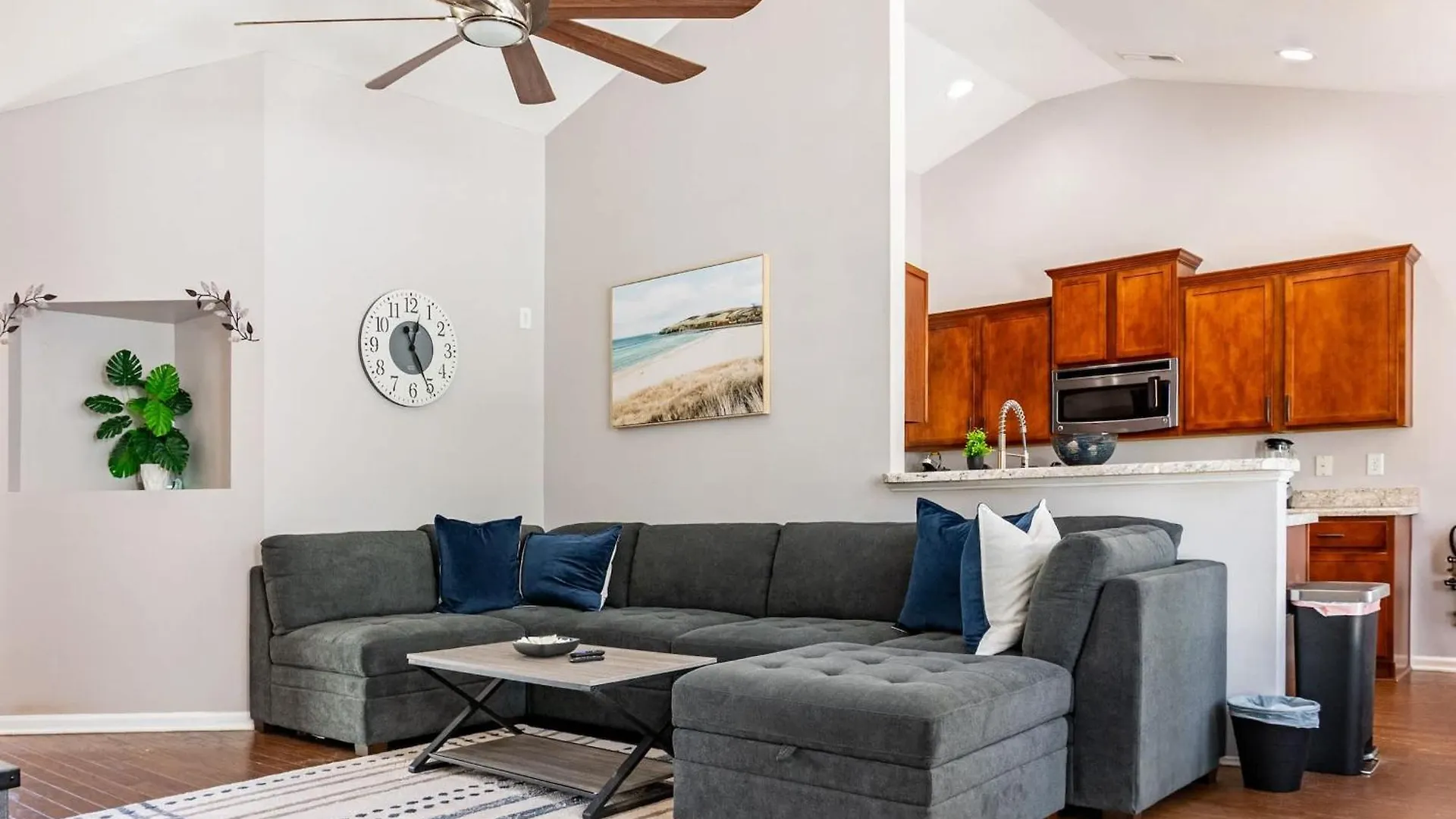 3br Retreat With Fenced Backyard And Near Beaches Charleston