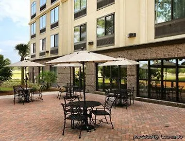 Wingate By Wyndham Charleston Southern Hotel