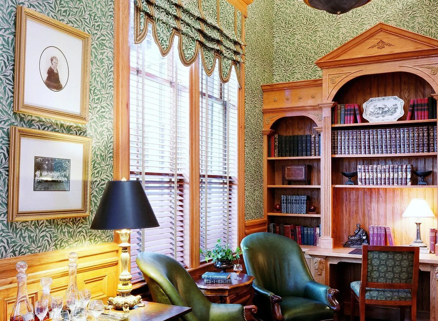 Wentworth Mansion