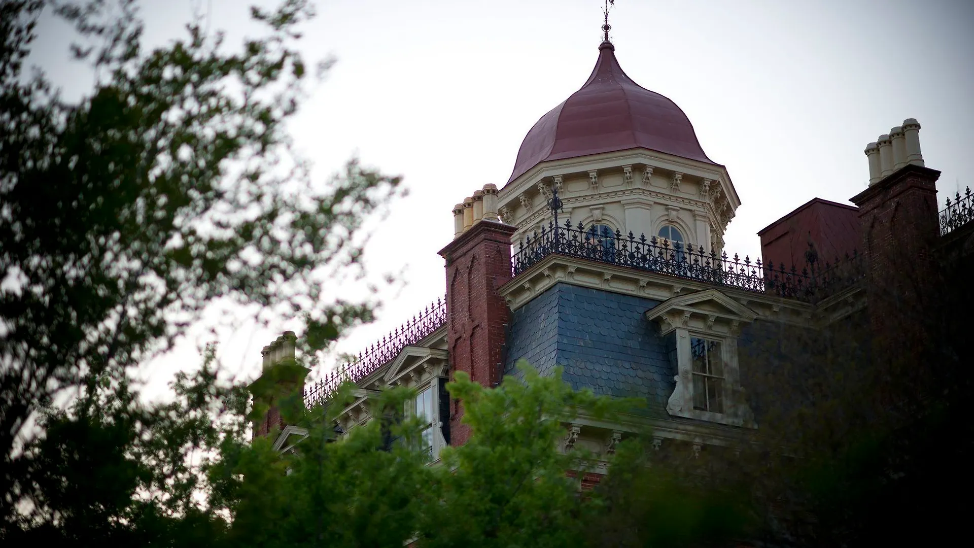 Wentworth Mansion