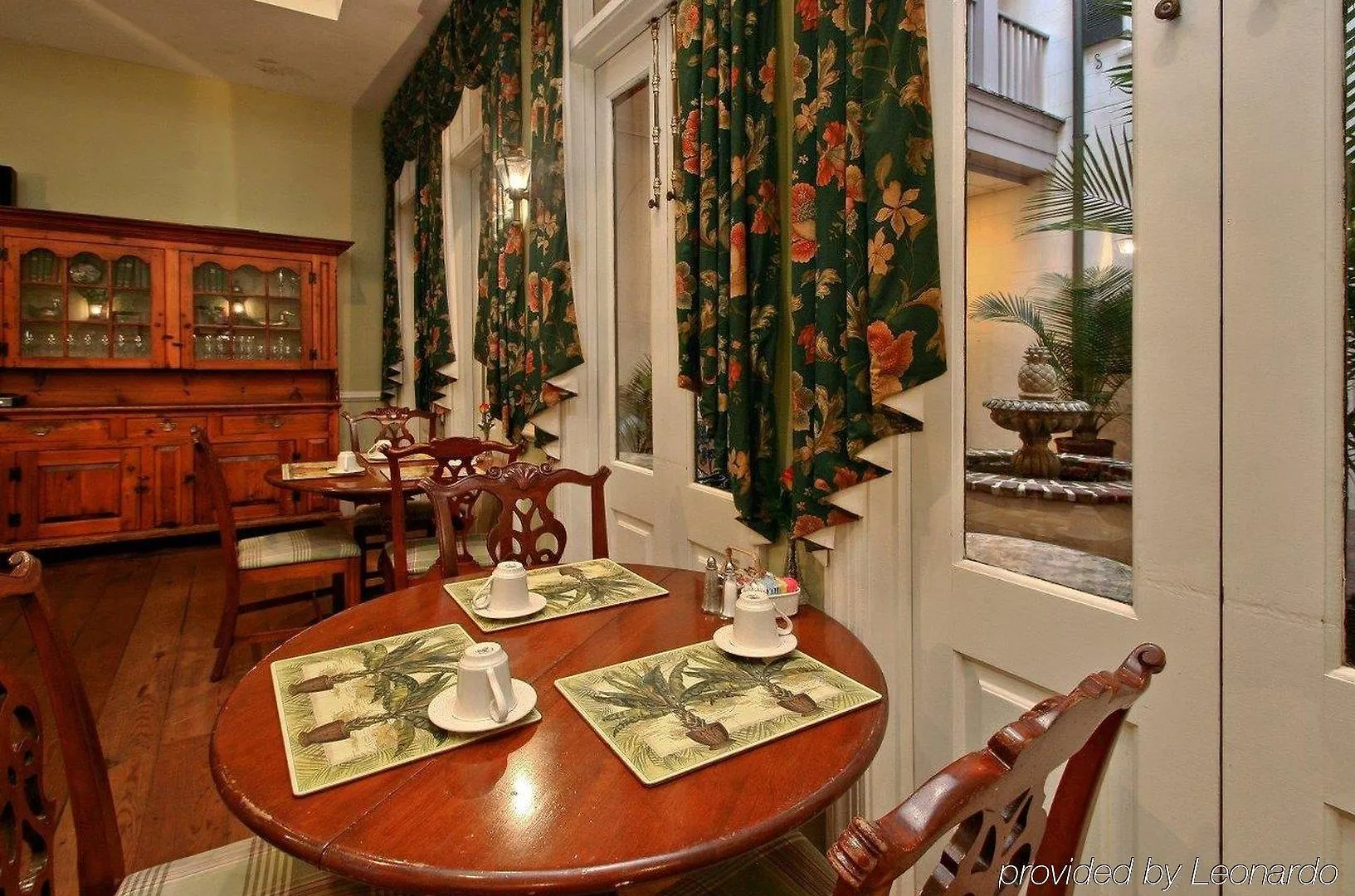 Kings Courtyard 3*