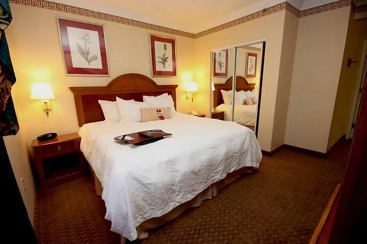Hotel Hampton Charleston North 3*