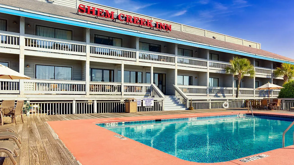 Shem Creek Hotel 3*
