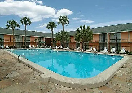 Gasthof Sleep - West Ashley 2*