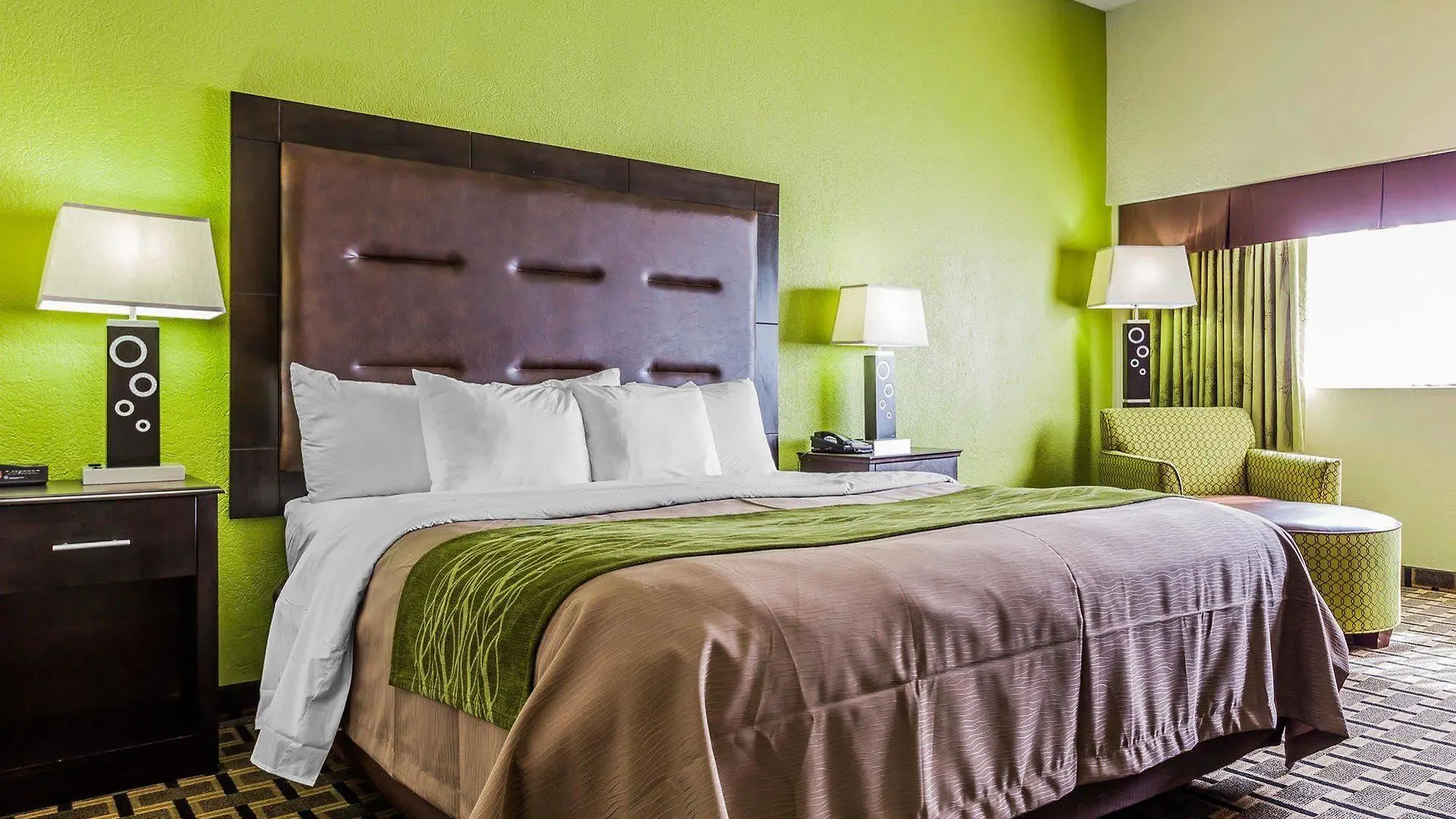 Comfort Downtown 3*