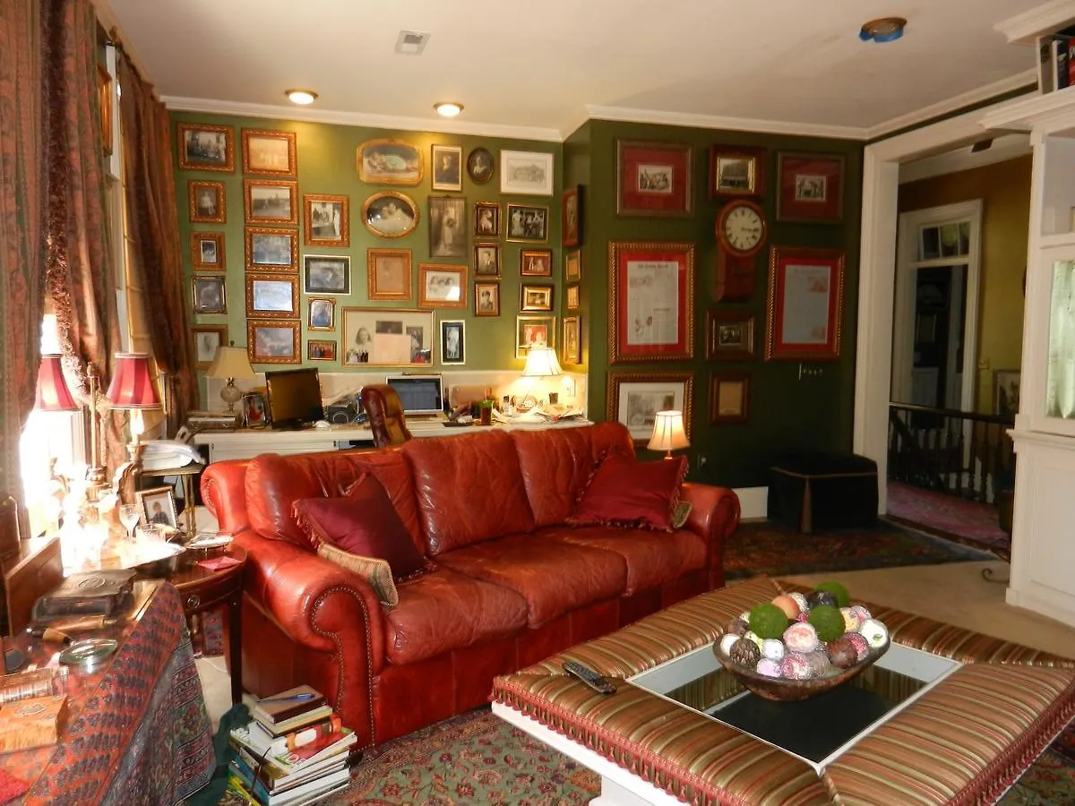 Bed and Breakfast 22 Charlotte 4*