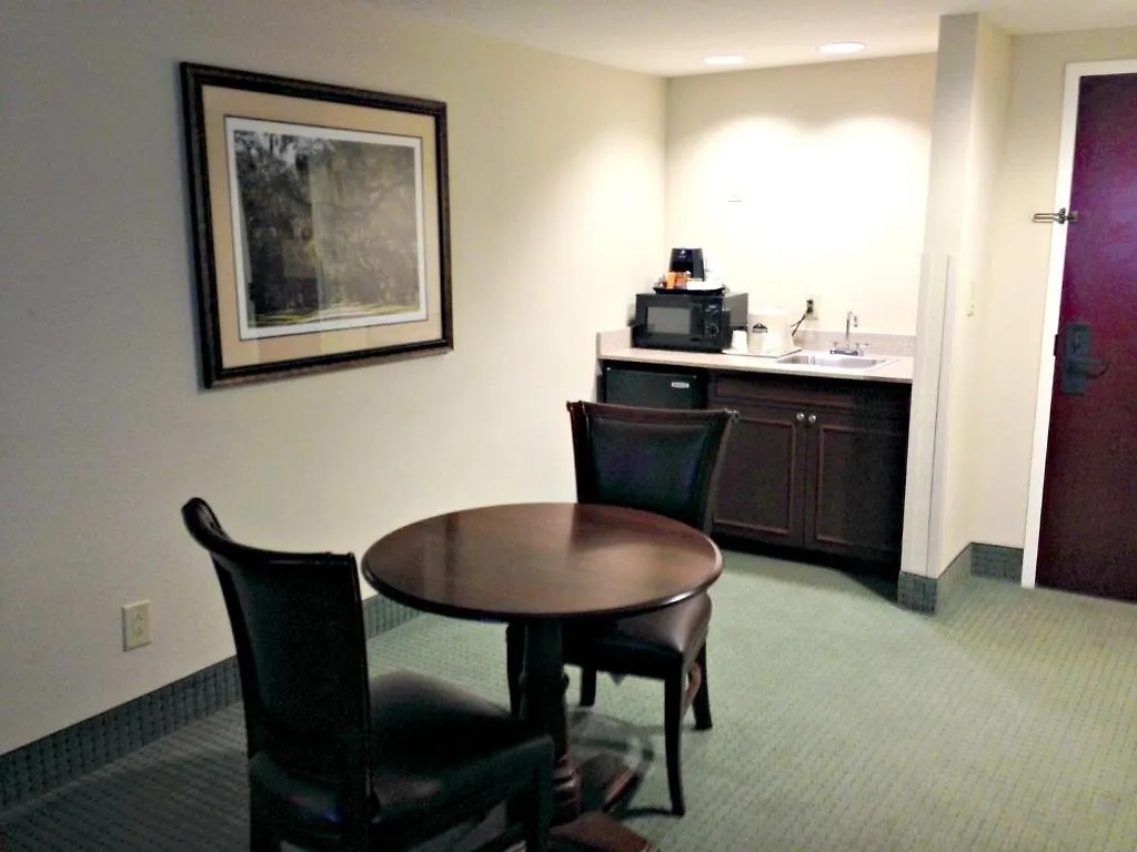 Wingate By Wyndham Charleston Southern 3*
