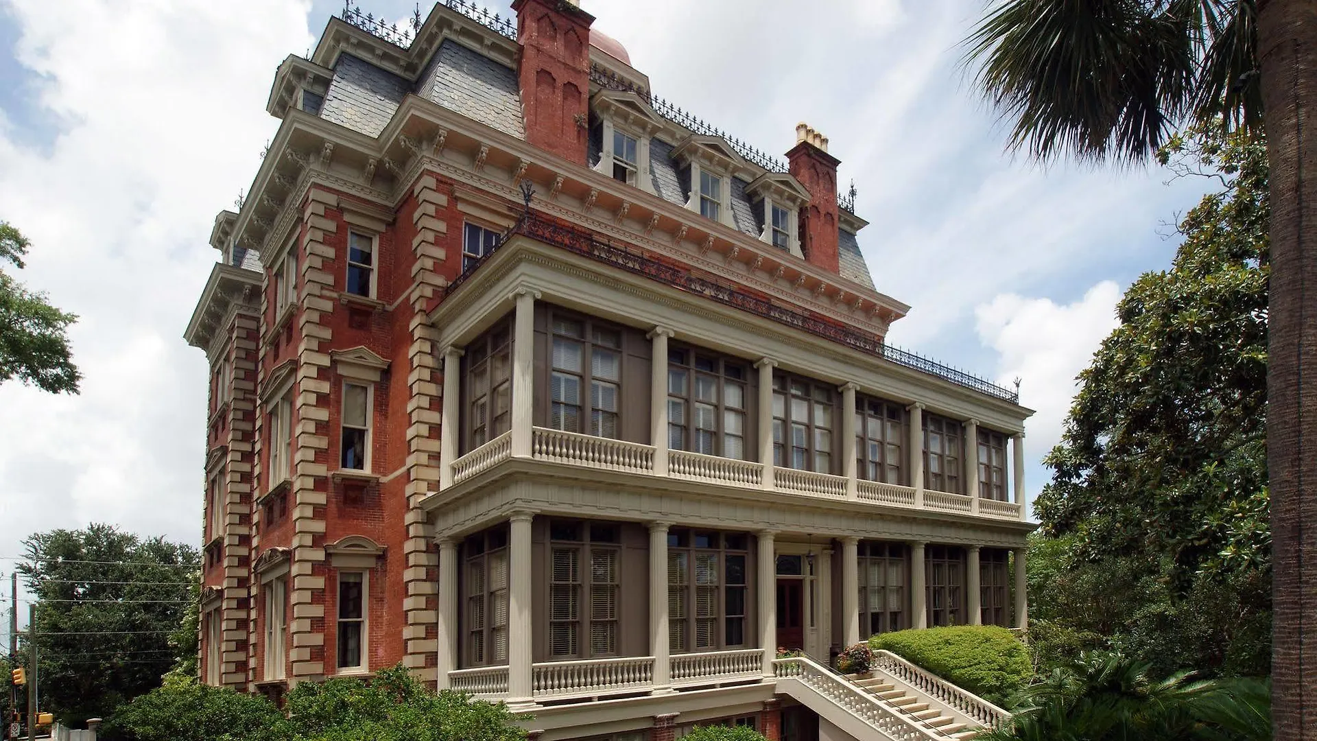 Wentworth Mansion Hotel