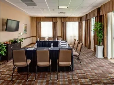 Express & Dwtn -westedge By Ihg Hotel 3*