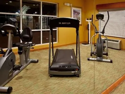 Otel Express & Charleston - North By Ihg 2*