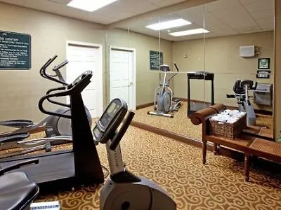 Hotel Express & Charleston-ashley Phosphate By Ihg 2*