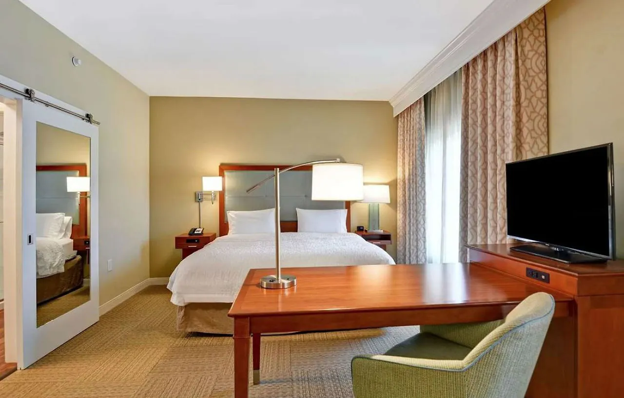 Hampton & Charleston Airport Hotel