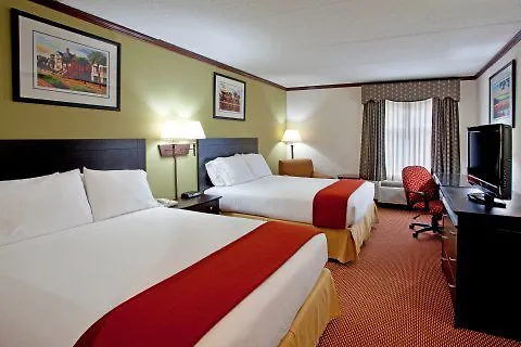 Hotel Express & Charleston-ashley Phosphate By Ihg 2*