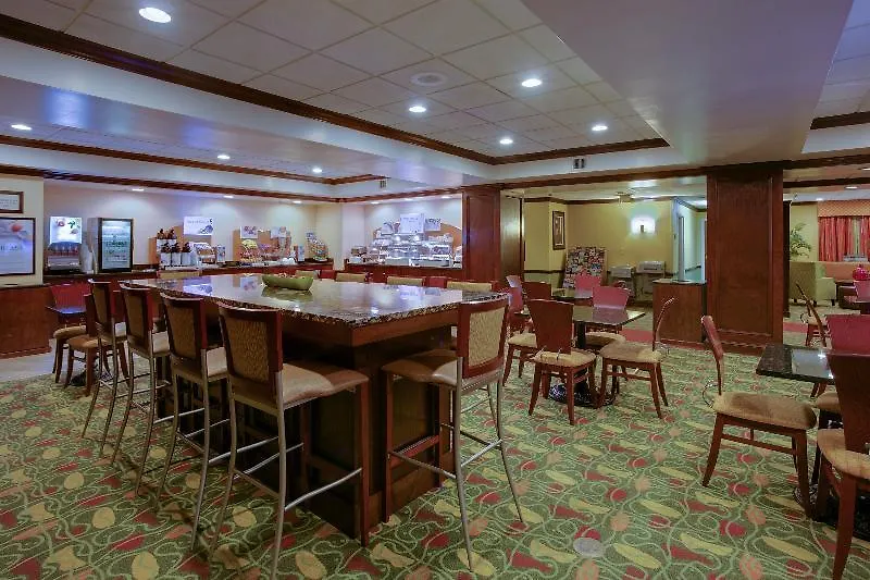 Hotel Express & Charleston-ashley Phosphate By Ihg 2*