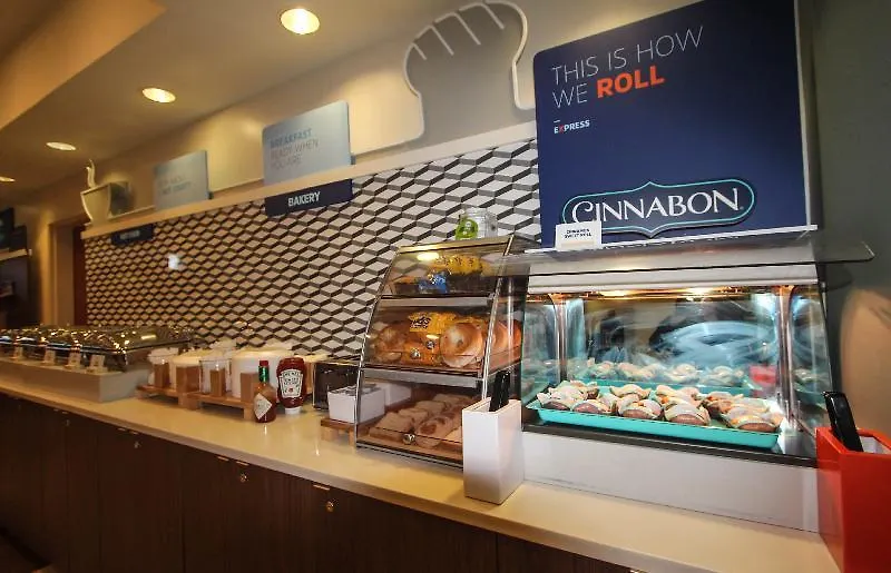 Express & Charleston - North By Ihg 2* North Charleston